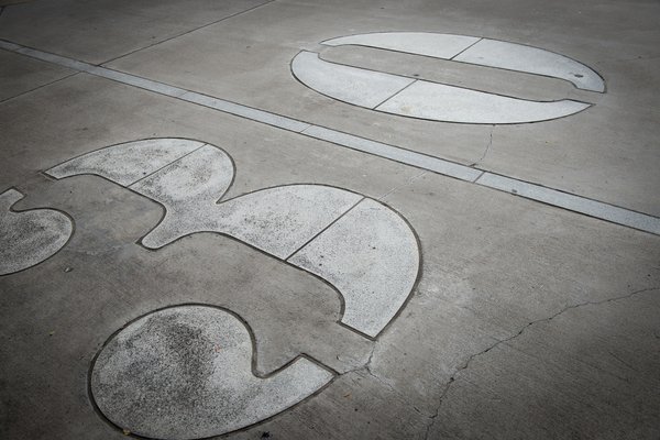 Marquage au sol à lyon : choisissez l'excellence et la sécurité